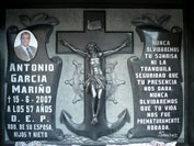 Trabajos en piedra de caracter religioso y funerario - imagen 2